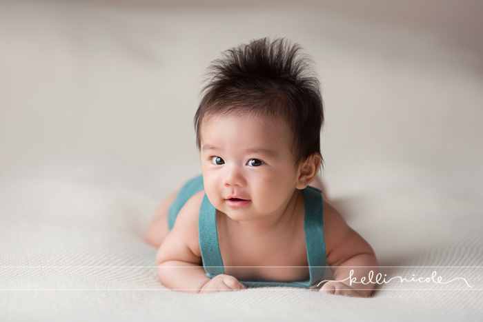 3 months old baby girl hi-res stock photography and images - Alamy